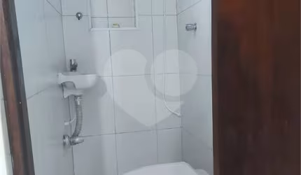 Casa com 4 quartos à venda na Rua Vigo, 29, Parque Sevilha, São Paulo, 320 m2 por R$ 1.100.000