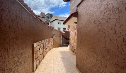 Casa com 3 quartos à venda na Rua Valter Eder, 146, Vila Irmãos Arnoni, São Paulo, 175 m2 por R$ 760.000