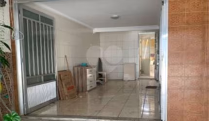 Casa com 3 quartos à venda na Rua Alberto Romani Horta, 56, Vila Darli, São Paulo, 187 m2 por R$ 700.000