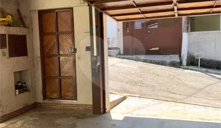 Casa com 3 quartos à venda na Rua Rafael Arnoni, 181, Vila Irmãos Arnoni, São Paulo, 227 m2 por R$ 1.300.000