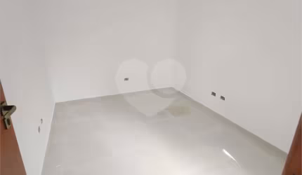 Casa em condomínio fechado com 1 quarto à venda na Rua Pedro Tezin, 153, Bortolândia, São Paulo, 30 m2 por R$ 230.000