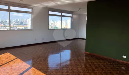 Apartamento com 3 quartos à venda na Rua Mariano Procópio, 179, Vila Monumento, São Paulo, 186 m2 por R$ 1.100.000
