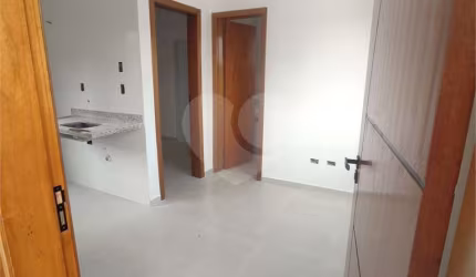 Casa em condomínio fechado com 1 quarto à venda na Rua Pedro Tezin, 153, Bortolândia, São Paulo, 30 m2 por R$ 240.000