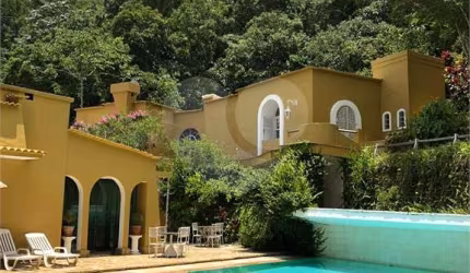 Casa em condomínio fechado com 5 quartos à venda na Rua Piauí, 487, Arujázinho I, II e III, Arujá, 700 m2 por R$ 3.800.000