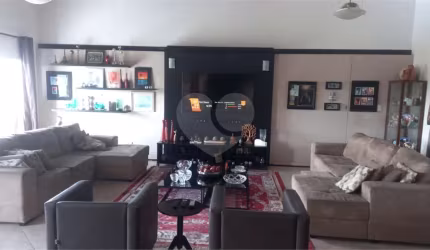Casa em condomínio fechado com 3 quartos à venda na Rua Monza, 926, Jardim Imperial Hills III, Arujá, 300 m2 por R$ 1.900.000