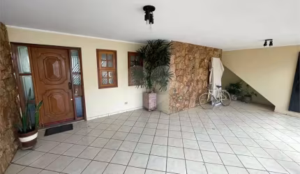 Casa com 3 quartos à venda na Rua Silvério Ignarra Sobrinho, 253, Vila Monteiro (Gleba I), São Carlos, 204 m2 por R$ 648.000