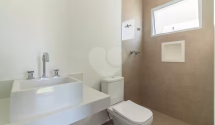 Casa em condomínio fechado com 3 quartos à venda na Alameda Vale do Sol, 66, Alphaville, Santana de Parnaíba, 220 m2 por R$ 2.530.000