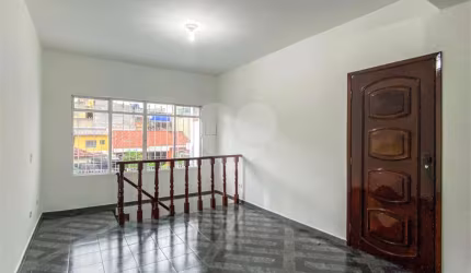 Casa com 3 quartos à venda na Rua Icatuaçu, 195, Vila Bancária Munhoz, São Paulo, 230 m2 por R$ 650.000