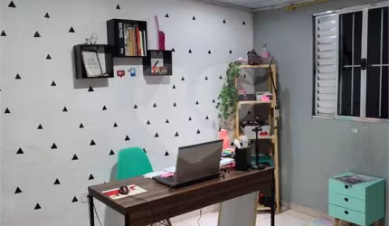 Casa com 3 quartos para alugar na Rua Tarcília Monteiro, 20, Jardim Iracema, São Paulo, 150 m2 por R$ 3.400