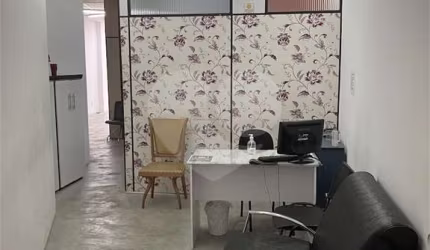 Sala comercial para alugar na Rua Sete de Abril, 125, República, São Paulo, 83 m2 por R$ 2.650