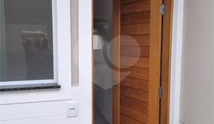 Casa com 3 quartos à venda na Rua Doutor Valentim Bouças, 254, Vila Mazzei, São Paulo, 90 m2 por R$ 680.000
