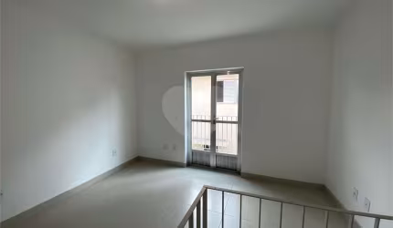 Casa com 4 quartos à venda na Rua Arantes Nogueira, 31, Vila Guarani, São Paulo, 200 m2 por R$ 980.000