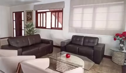 Casa em condomínio fechado com 4 quartos para alugar na Alameda Coral, 80, Alphaville, Santana de Parnaíba, 359 m2 por R$ 12.800
