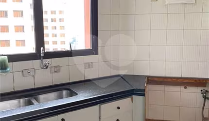 Apartamento com 4 quartos à venda na Rua Doutor Laerte Setúbal, 158, Vila Suzana, São Paulo, 241 m2 por R$ 670.000