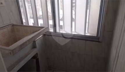 Apartamento com 1 quarto à venda na Avenida São João, 802, República, São Paulo, 42 m2 por R$ 190.000