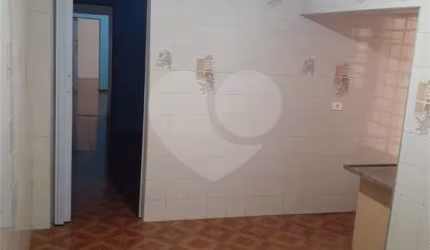 Casa com 3 quartos à venda na Rua Benedito Otoni, 388, Vila Ré, São Paulo, 180 m2 por R$ 636.000