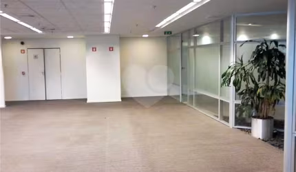 Sala comercial para alugar na Avenida Eusébio Matoso, 1375, Butantã, São Paulo, 1000 m2 por R$ 131.750