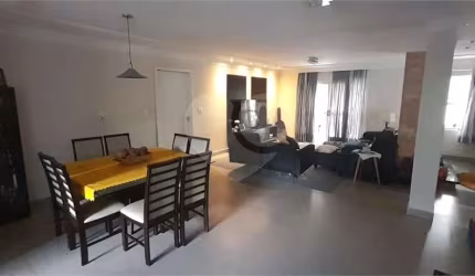 Casa em condomínio fechado com 4 quartos à venda na Rua Xacuiabas, 230, Tarumã, Santana de Parnaíba, 320 m2 por R$ 1.699.000