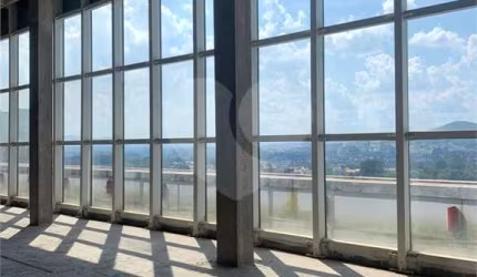 Sala comercial à venda na Avenida Copacabana, 325, Dezoito do Forte Empresarial/Alphaville., Barueri, 700 m2 por R$ 30.000.000