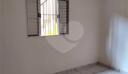 Casa com 6 quartos à venda na Rua Padre Miguel Luís Teixeira, 85, Parque Colonial, São Paulo, 210 m2 por R$ 580.000