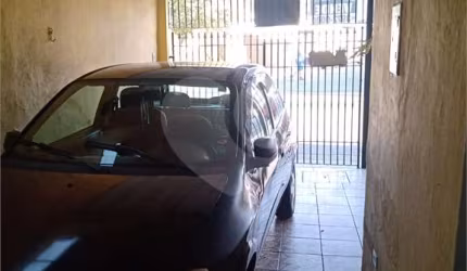 Casa com 2 quartos à venda na Rua Benedito Pena, 4, Vila Hermínia, São Paulo, 162 m2 por R$ 450.000