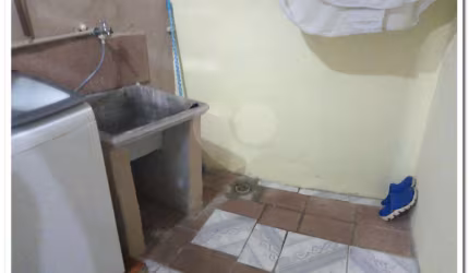 Casa com 3 quartos à venda na Rua Professor Dantas Júnior, 25, Jardim da Pedreira, São Paulo, 172 m2 por R$ 430.000