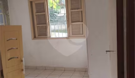 Casa com 2 quartos à venda na Rua Maurício Araújo Martins, 362, Vila Aparecida, São Paulo, 80 m2 por R$ 300.000