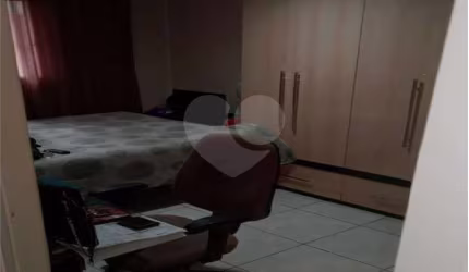 Casa com 4 quartos à venda na Rua das Olarias, 70, Canindé, São Paulo, 100 m2 por R$ 1.018.000
