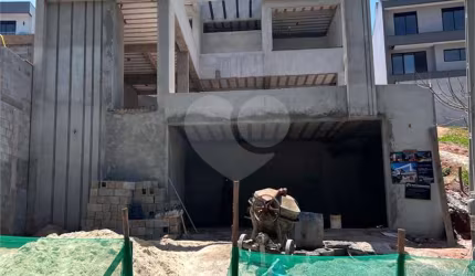 Casa em condomínio fechado com 3 quartos à venda na Avenida Prefeito Francisco Ribeiro Nogueira, 21349, Mogi Moderno, Mogi das Cruzes, 310 m2 por R$ 2.390.000