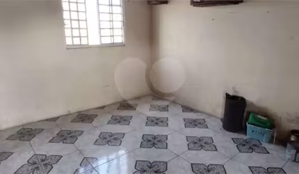 Casa com 4 quartos à venda na Rua Professor Assis Veloso, 766, Jardim São Vicente, São Paulo, 187 m2 por R$ 480.000