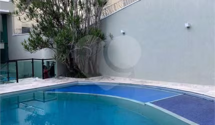 Casa com 4 quartos à venda na Rua Rosa Boratto, 384, Vila Santana, Mogi das Cruzes, 514 m2 por R$ 1.580.000