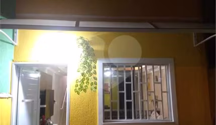 Casa com 2 quartos à venda na Rua Areado, 143, Jardim Robru, São Paulo, 110 m2 por R$ 380.000