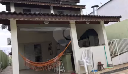 Casa com 4 quartos à venda na Rua Isidoro Boucault, 216, Vila Brás Cubas, Mogi das Cruzes, 250 m2 por R$ 890.000