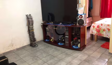 Casa com 2 quartos à venda na Rua José Freire Júnior, 436, Jardim Lajeado, São Paulo, 90 m2 por R$ 280.000