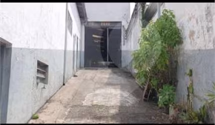 Barracão / Galpão / Depósito à venda na Rua Piraçununga, 164, Vila Bertioga, São Paulo, 500 m2 por R$ 3.200.000