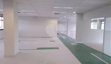 Prédio para alugar na Rua Doutor Edgard Theotonio Santana, 206, Parque Industrial Tomas Edson, São Paulo, 4816 m2 por R$ 172.800