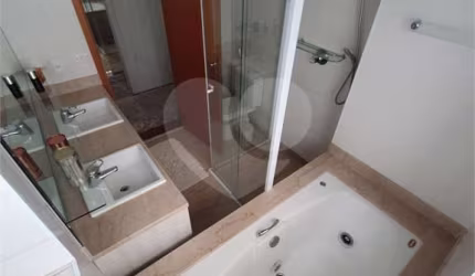 Apartamento com 3 quartos para alugar na Rua Eunice Weaver, 33, Jardim Anália Franco, São Paulo, 201 m2 por R$ 25.000
