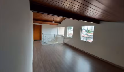 Casa com 4 quartos à venda na Rua Marapitanas, 1, Vila Laís, São Paulo, 247 m2 por R$ 989.400