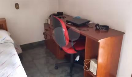 Casa com 3 quartos à venda na Rua Humberto Casari, 90, Remédios, Osasco, 254 m2 por R$ 1.000.000