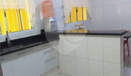 Casa com 3 quartos à venda na Rua Hermínio Falcon, 173, Jardim City, Guarulhos, 290 m2 por R$ 950.000
