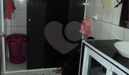 Casa com 3 quartos à venda na Rua José Alcides dos Santos, 139, Jardim Roberto, Osasco, 276 m2 por R$ 430.000