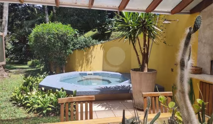 Casa com 3 quartos à venda na Alameda Clio, 1, Condomínio Iolanda, Taboão da Serra, 350 m2 por R$ 2.577.000