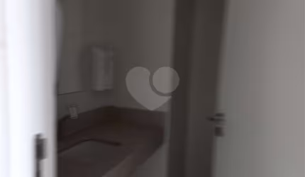 Apartamento com 6 quartos para alugar na Avenida Domingos Odália Filho, 301, Centro, Osasco, 33 m2 por R$ 12.600