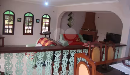 Chácara / sítio com 5 quartos à venda na Rua Comendador José Alcides da Silva, 331, Jardim Arujá, Arujá, 528 m2 por R$ 1.400.000