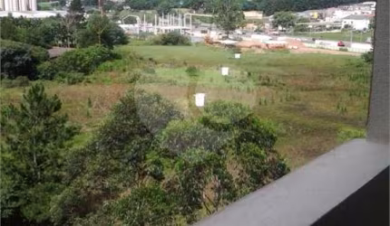 Apartamento com 2 quartos à venda na Rodovia Raposo Tavares, 8760, Jardim Boa Vista (Zona Oeste), São Paulo, 55 m2 por R$ 255.000