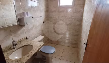 Casa à venda na Rua Topázio, 285, Jardim dos Camargos, Barueri, 405 m2 por R$ 1.700.000