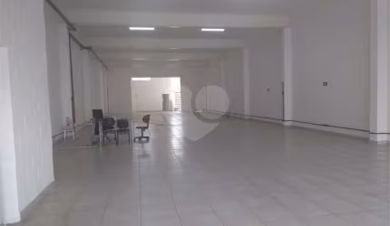 Barracão / Galpão / Depósito à venda na Avenida Monte Alegre, 743, Cidade Soberana, Guarulhos, 800 m2 por R$ 3.000.000