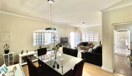Casa com 3 quartos à venda na Rua Edéia, 15, Vila Diva, Carapicuíba, 131 m2 por R$ 990.000