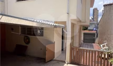 Casa com 3 quartos para alugar na Rua Aureliano Leal, 246, Água Fria, São Paulo, 200 m2 por R$ 5.325