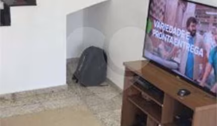 Casa com 3 quartos à venda na Rua Praia Grande, 27, Jardim Santa Clara, Guarulhos, 180 m2 por R$ 900.000